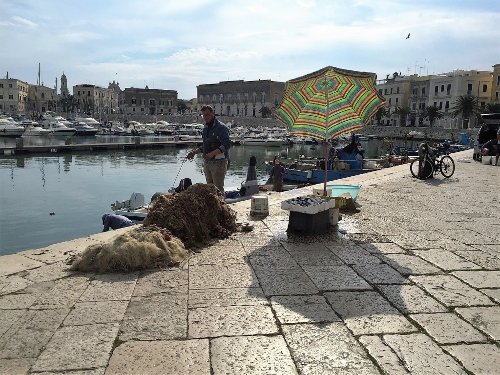 fishermen in Trani